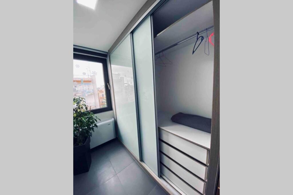 Hitech Appartment Amaliada Екстериор снимка