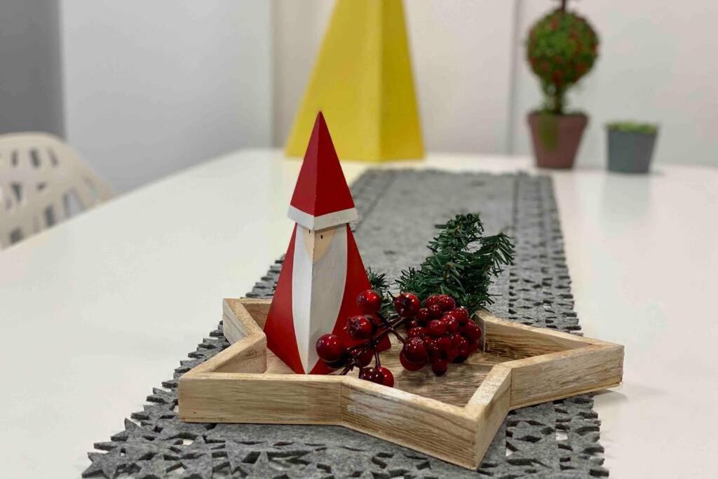 Hitech Appartment Amaliada Екстериор снимка