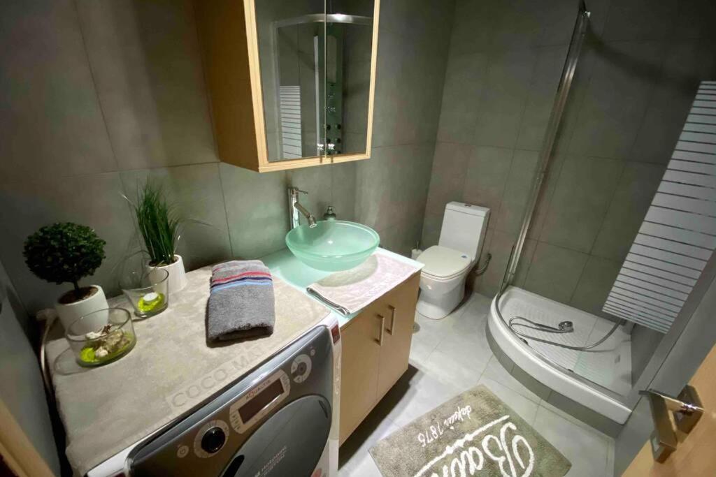 Hitech Appartment Amaliada Екстериор снимка