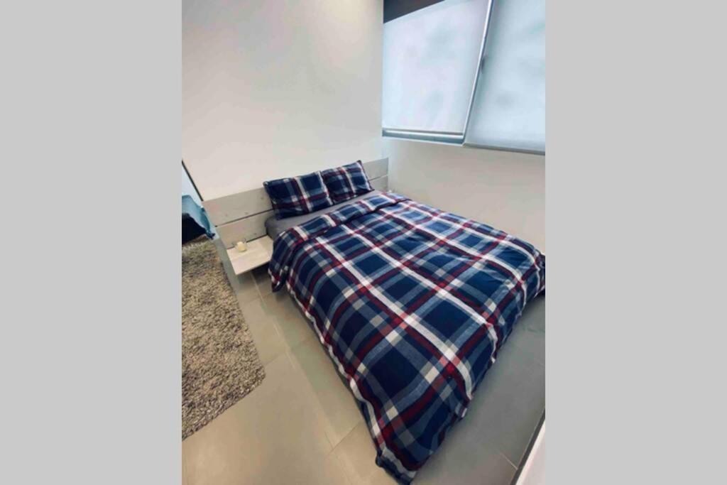 Hitech Appartment Amaliada Екстериор снимка