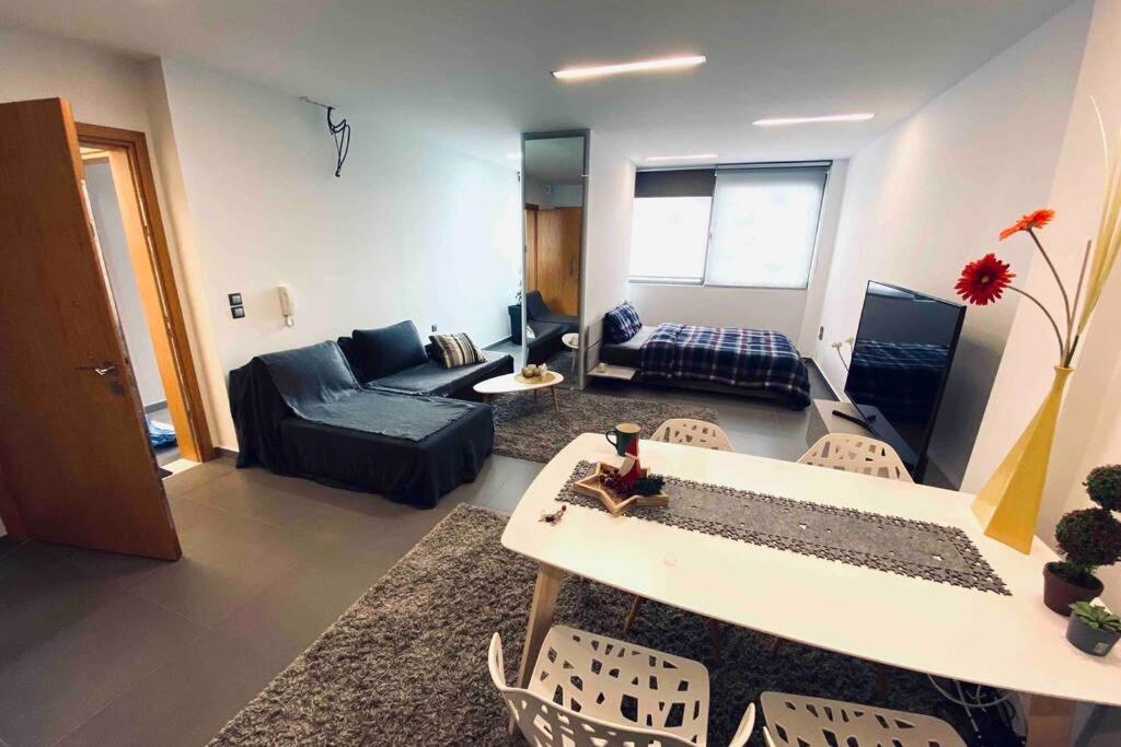 Hitech Appartment Amaliada Екстериор снимка