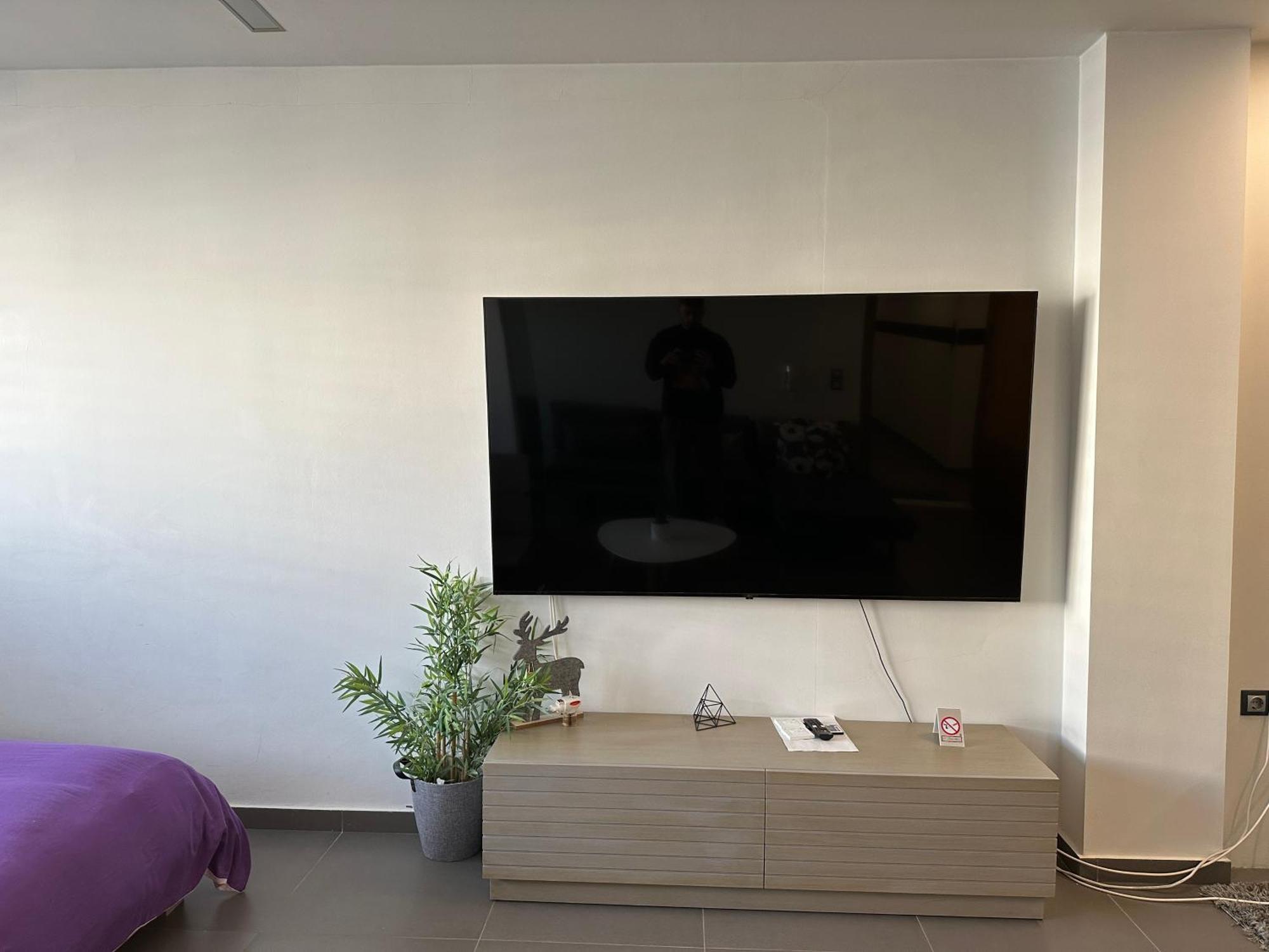 Hitech Appartment Amaliada Екстериор снимка